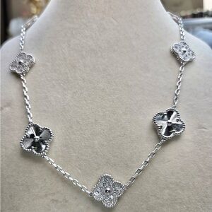 Silver 10 clover necklace